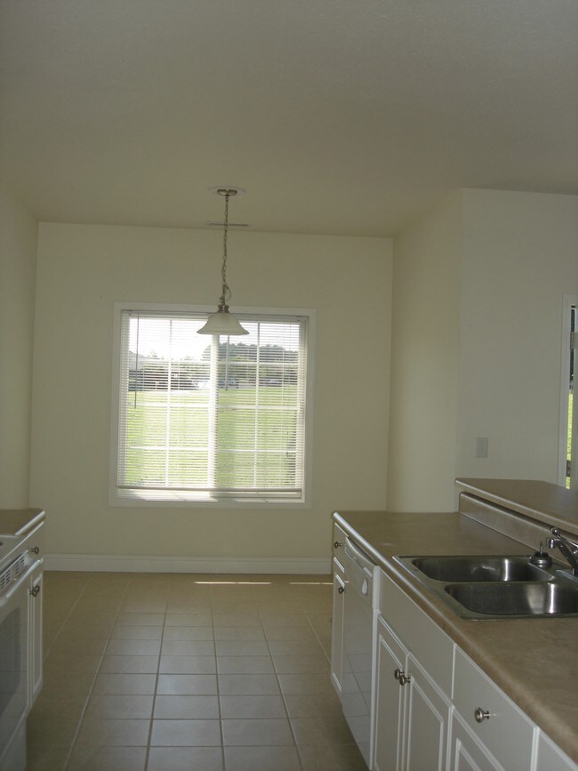 Building Photo - 1130 Black Diamond Dr