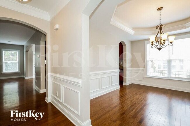 Foto del edificio - 3040 Scottcrest Way