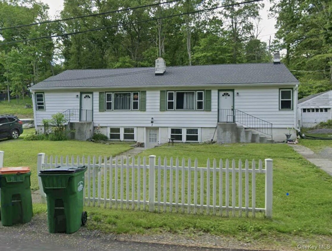 Primary Photo - 33 E Vacation Dr