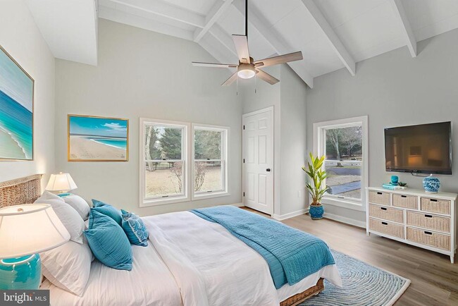 Building Photo - 611 Tebbston Dr