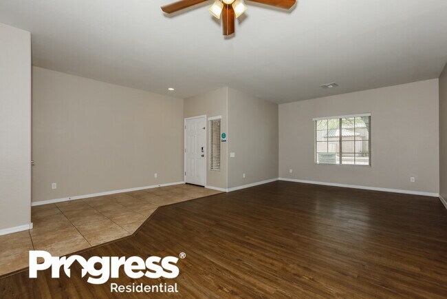 Foto del edificio - 4509 S St Claire