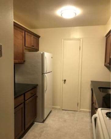 Building Photo - The Montclarion