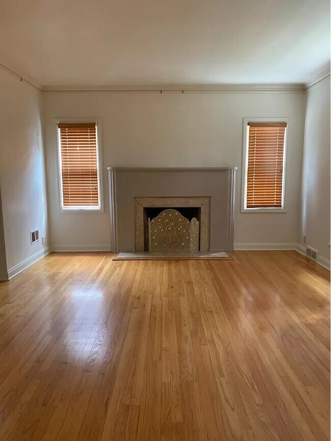 Building Photo - 667 N 59th St