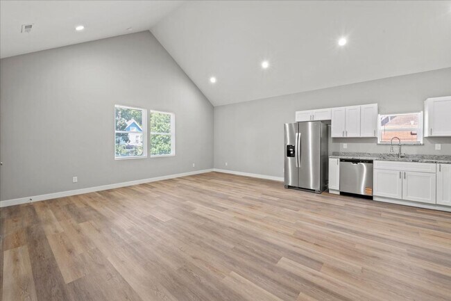 Foto del edificio - 2751 Guilford Ave