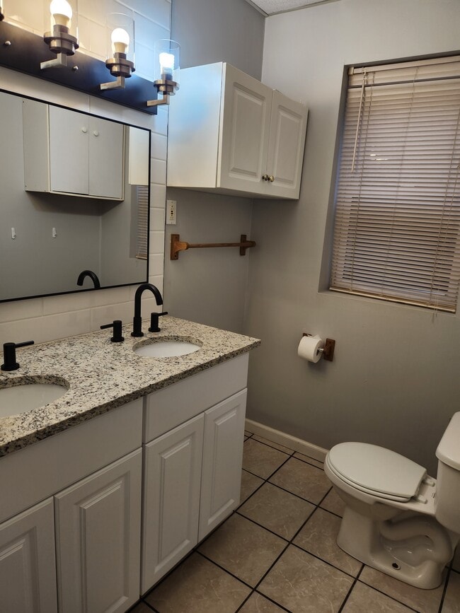 Foto del edificio - 112 Electric Ave