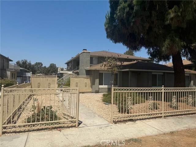 Primary Photo - 1209 Oxford Dr
