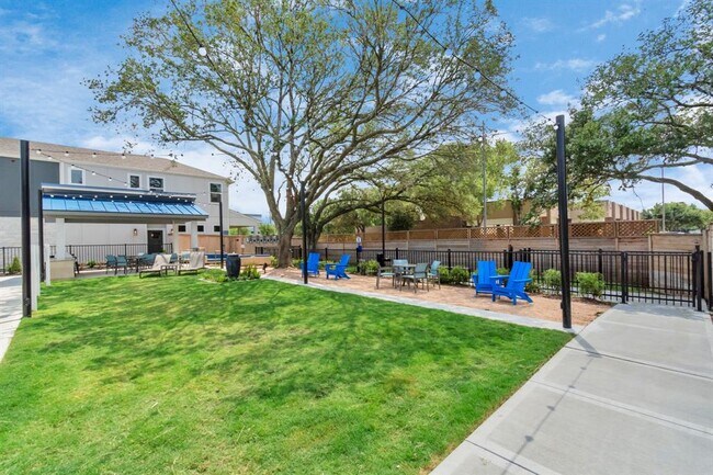 Building Photo - 1510 Parkland Oak Dr