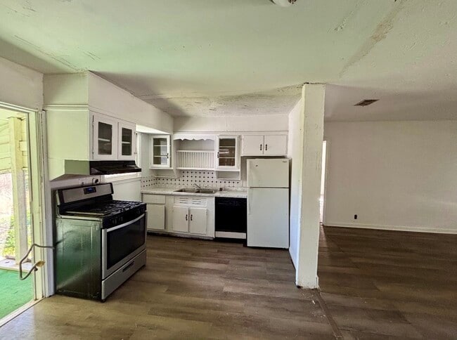 Foto del edificio - 612 Winding Way St