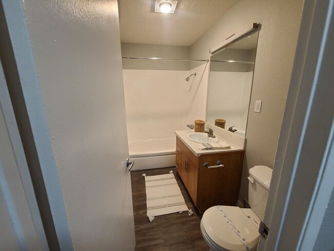 Interior Photo - The Circle Apartments at Long Beach