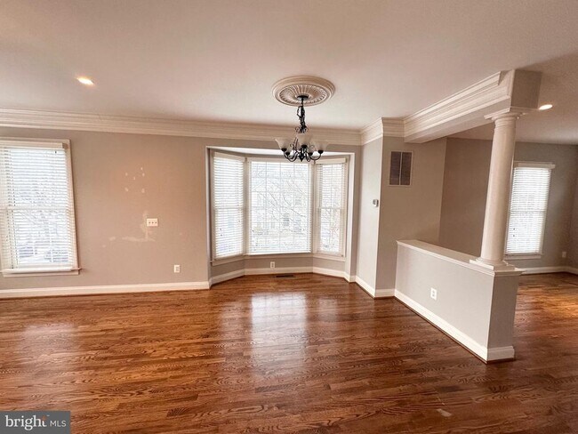 Foto del edificio - 4201 Timber Meadow Dr