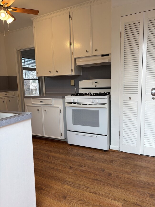 Foto del edificio - 1702 Dunlavy St