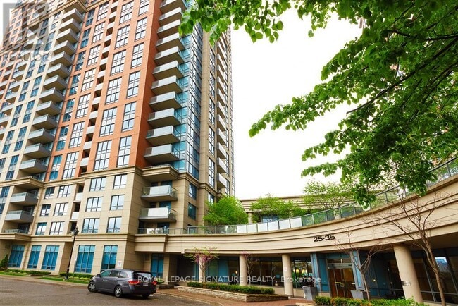 Building Photo - 25 Viking Ln