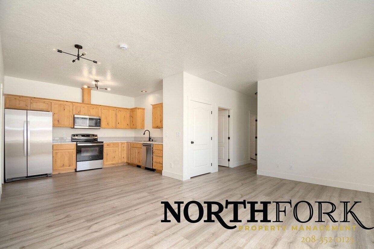 Foto principal - Beautiful 3-Bedroom Home in Desirable Namp...