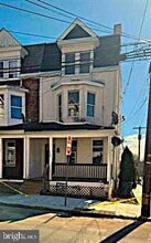 Building Photo - 1100 Green St