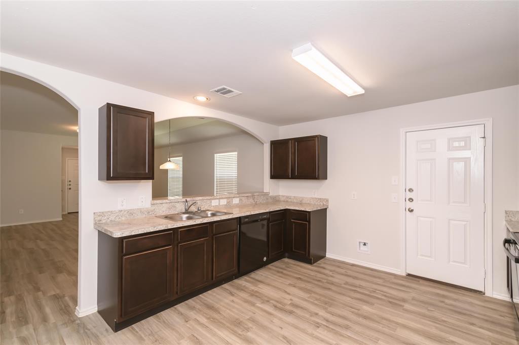 Foto principal - 8702 J C Oaks Cir