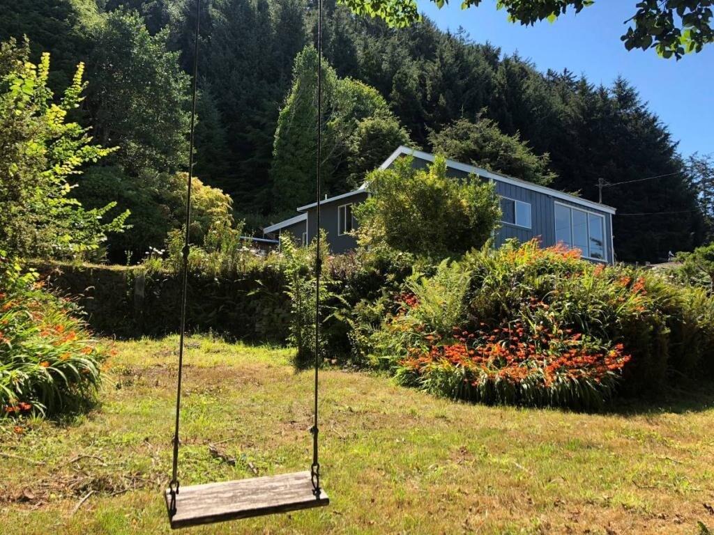 1754 Highway 101 Lower, Yachats, OR 97498 House Rental in Yachats