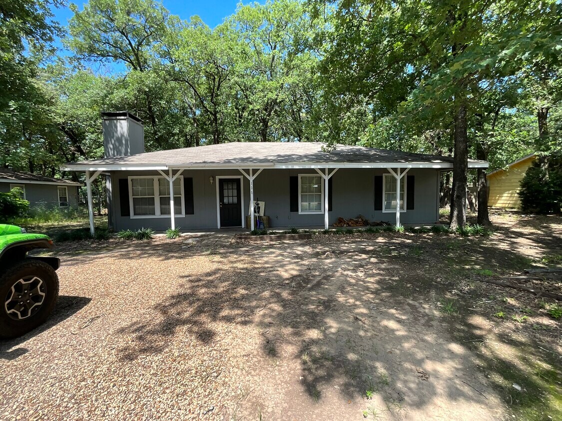 135 Pierce Dr, Mabank, TX 75156 House Rental in Mabank, TX