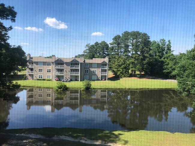 Building Photo - 698 Bartons Landing Pl