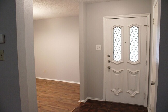 Building Photo - 3-BEDROOM IN SAN PEDRO HILLS