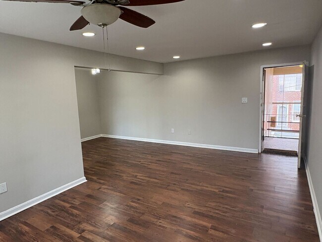 Foto del edificio - Spacious 3-Bedroom Condo in Randle Heights!!