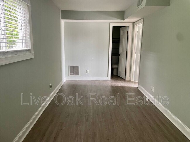 Foto del edificio - 3224 Arctic Ave