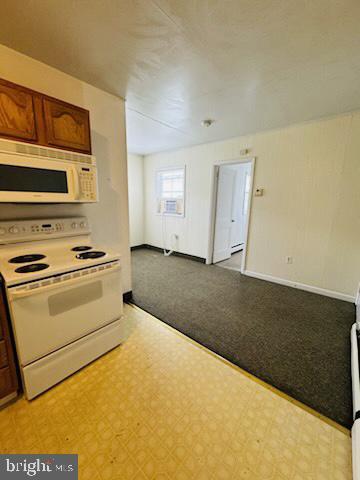 Primary Photo - 548 E High St