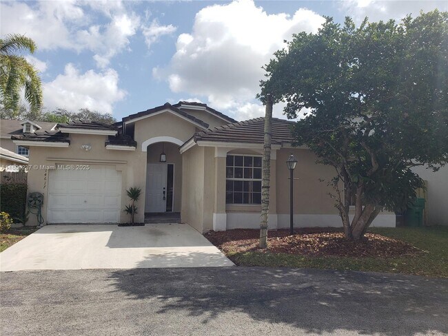Building Photo - 14617 SW 123rd Ave