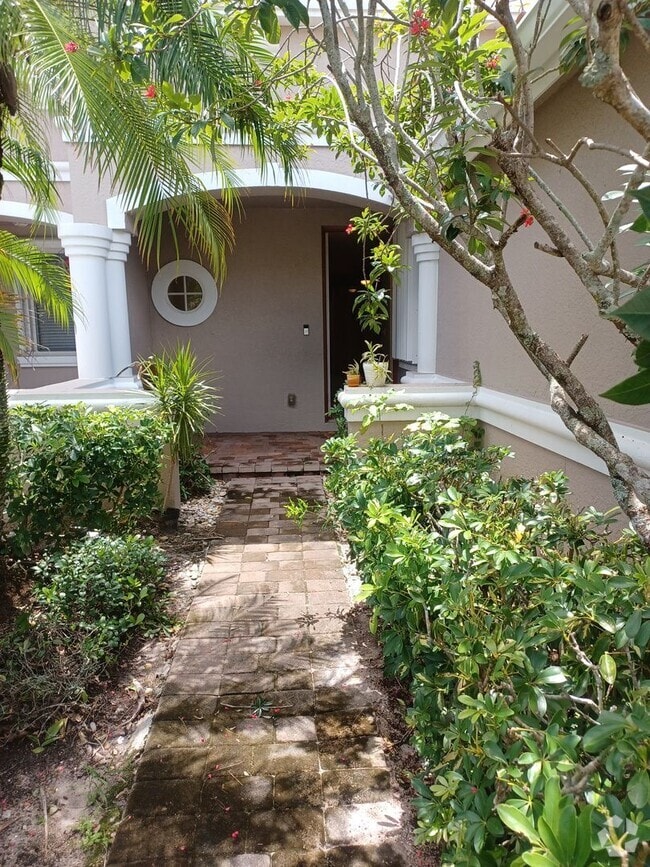 Building Photo - 3345 Antica St