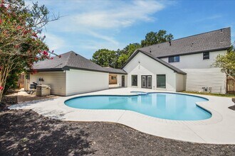 Building Photo - 20223 Laurel Lock Dr