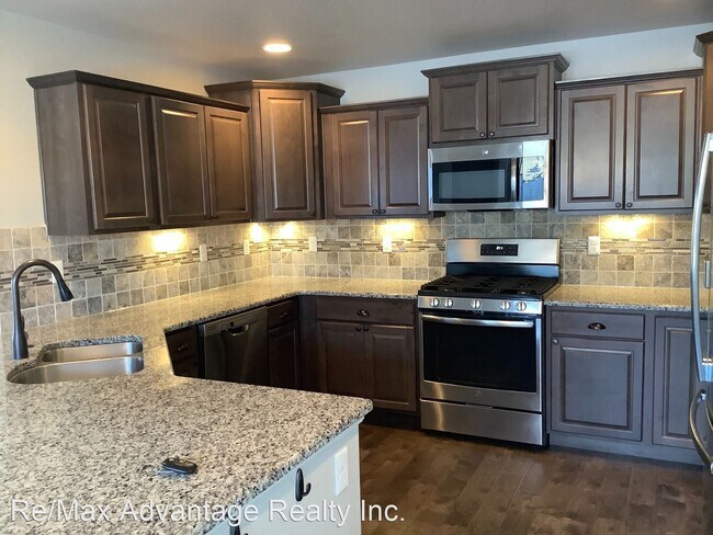 Building Photo - 3 br, 2.5 bath House - 11499 Rill Point