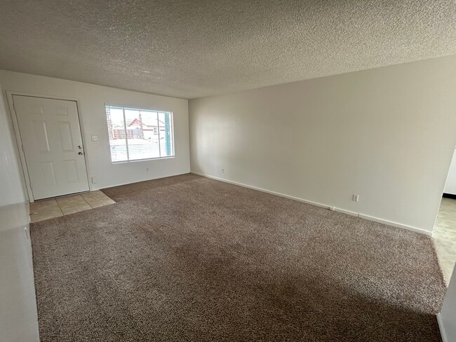 Building Photo - 2060 W Peralta Ave