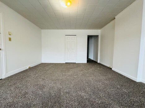 Living Room - 519 Market St