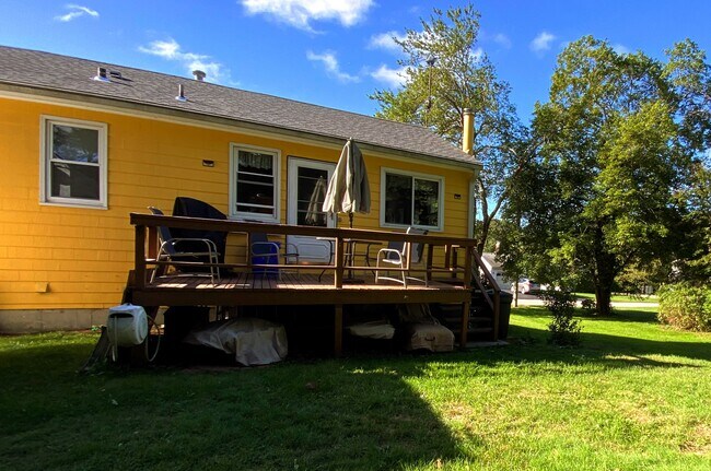 Rear - 3 Leatherleaf Rd