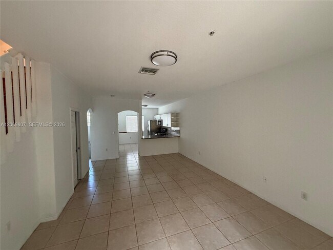 Foto del edificio - 5620 NW 114th Path