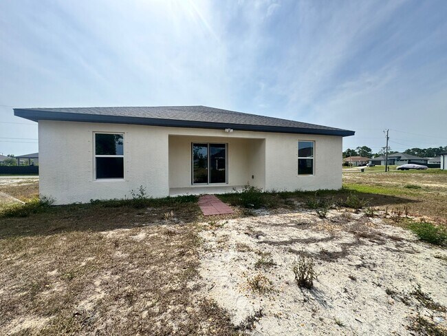 Building Photo - 2115 NW 24th Pl