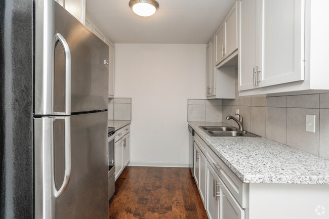 1BR, 1BA (Loft) - 808SF (Kitchen) - Mosaic Apartments