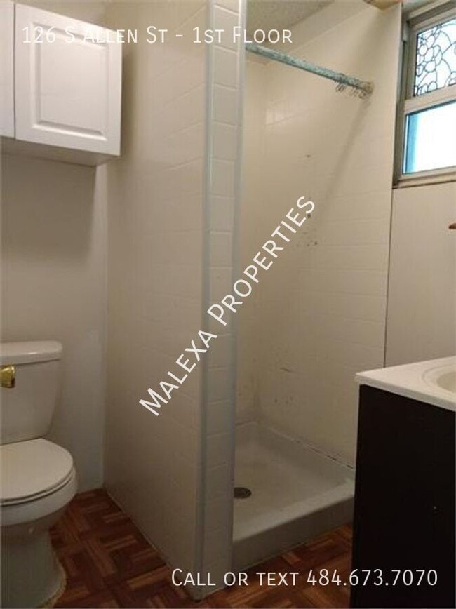 Foto del edificio - 126 Allen St