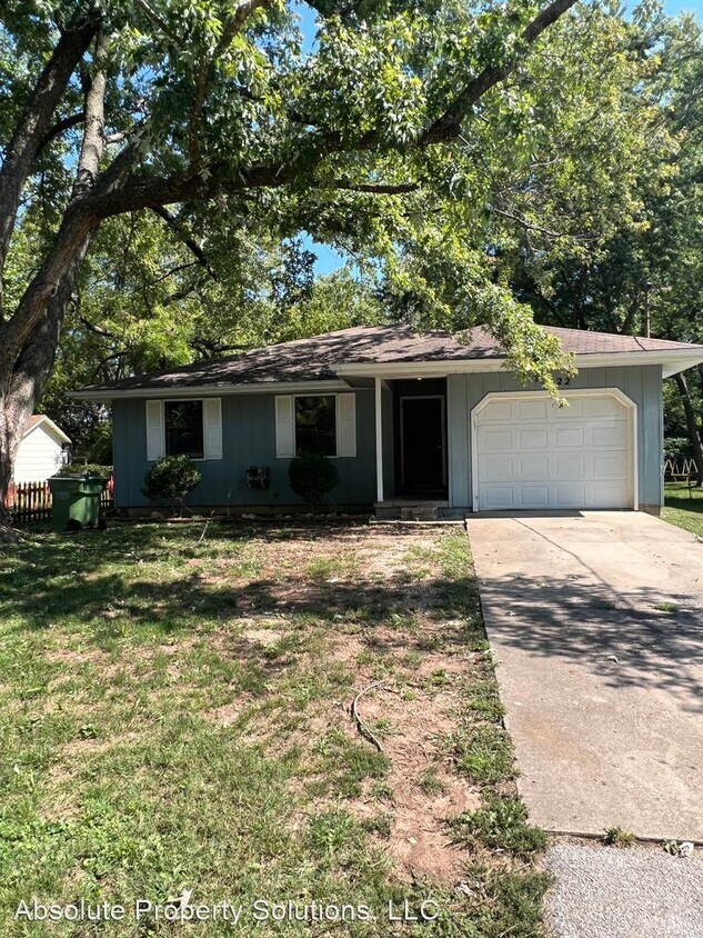 Foto principal - 3 br, 1.5 bath House - 1722 N Drury Ave