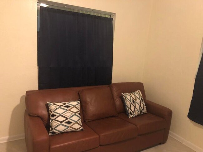 Foto del edificio - 227 E Gateway Boulevard, Boynton Beach, FL...