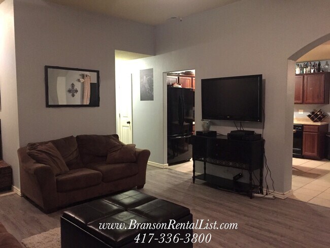 Foto del edificio - Now Pre-leasing for Mid-April