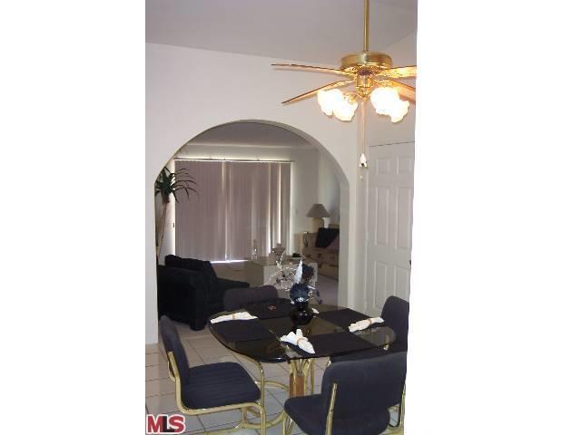 Foto del edificio - 500 S Farrell Dr