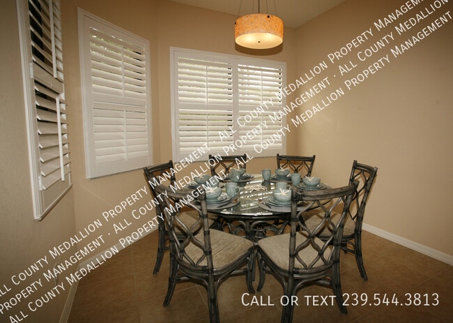 Building Photo - 11070 Esteban Dr