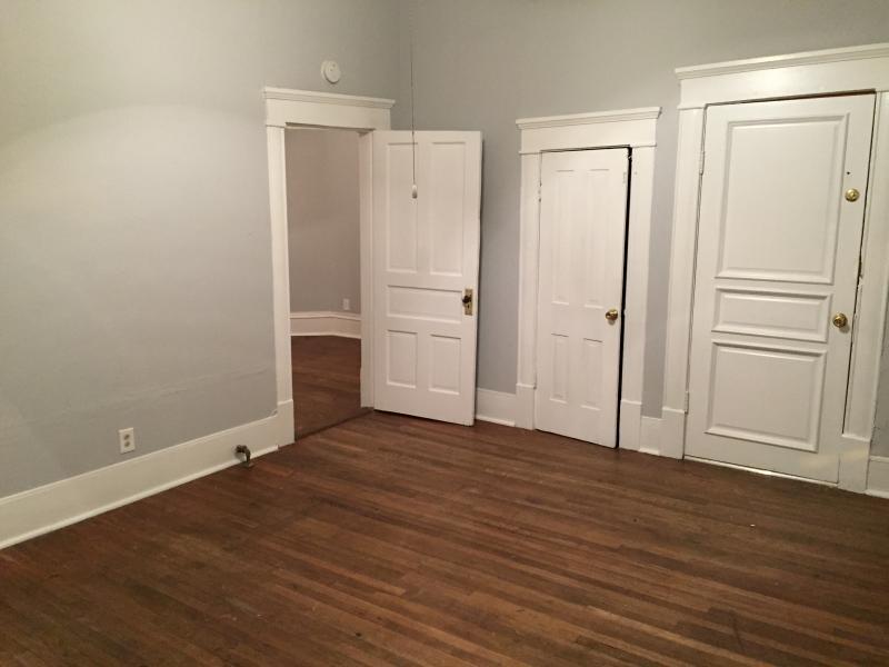 Primary Photo - 1626 College Ave