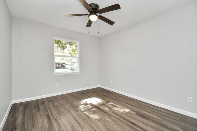 Foto del edificio - 9622 Vilven Ln