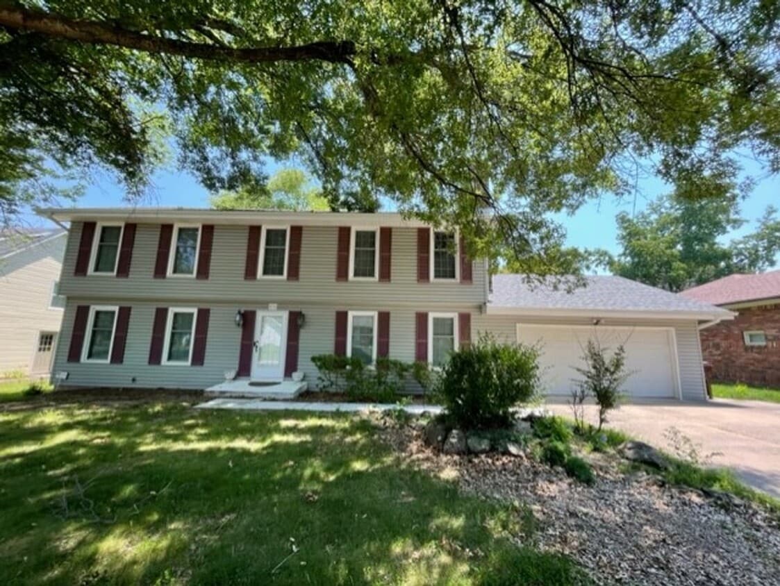 ASK ABOUT OUR MOVE IN SPECIAL!!! CHEROK... - ASK ABOUT OUR MOVE IN SPECIAL!!!    CHEROK...