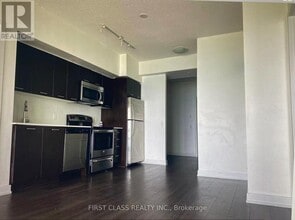 Building Photo - 2212 Lake Shore Blvd W