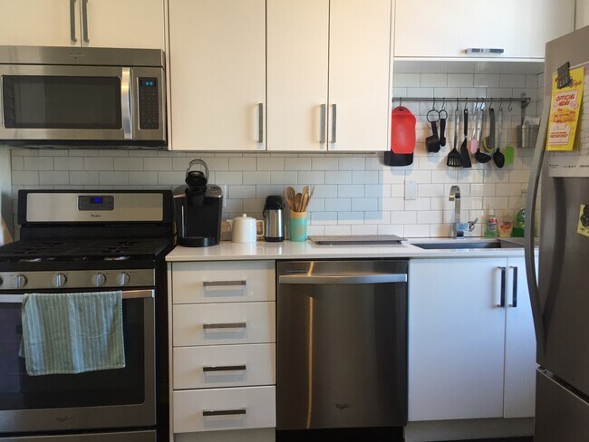 Foto del edificio - 912 S Leavitt St