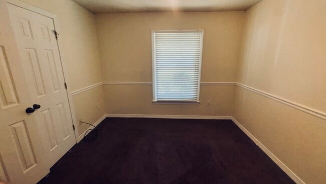 Photo - 405 Harvest Dr House