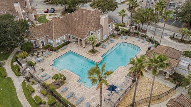 Foto del edificio - 18108 Villa Creek Dr