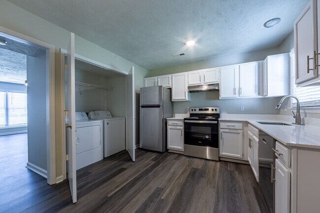 Foto del edificio - Cape Fear Townhomes